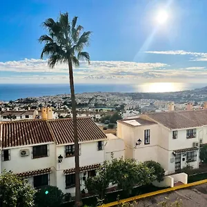 casa-yaya.hotelsinnerja.org/